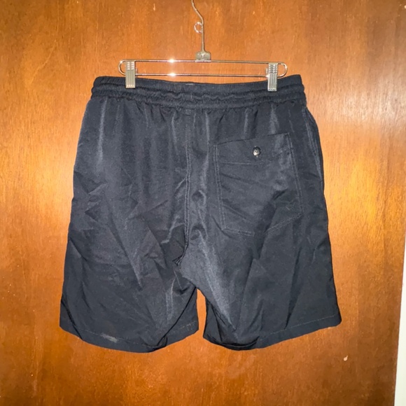MEN'S LARGE BLACK SHORTS - Picture 2 of 3